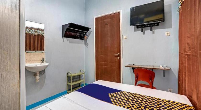 Spot On 90147 Gosepa Ambengan Plaza Hotel Surabaya Exterior foto